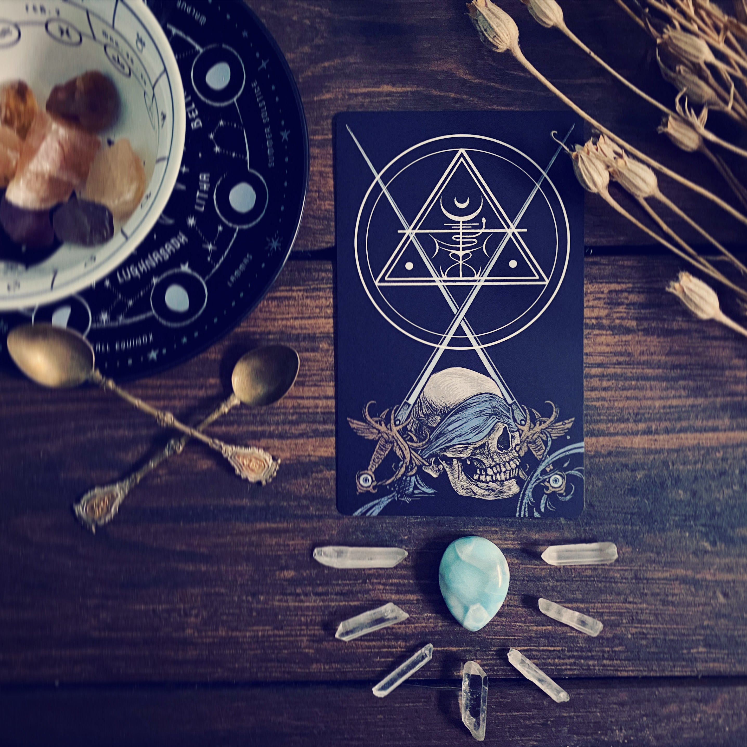 The Nameless One (A Tarot & Oracle Deck)